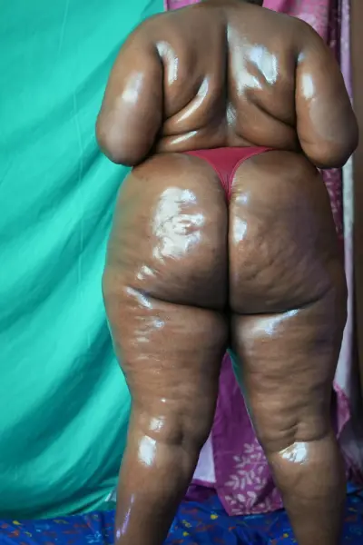 Confident  Cruelsistas Ass WOW