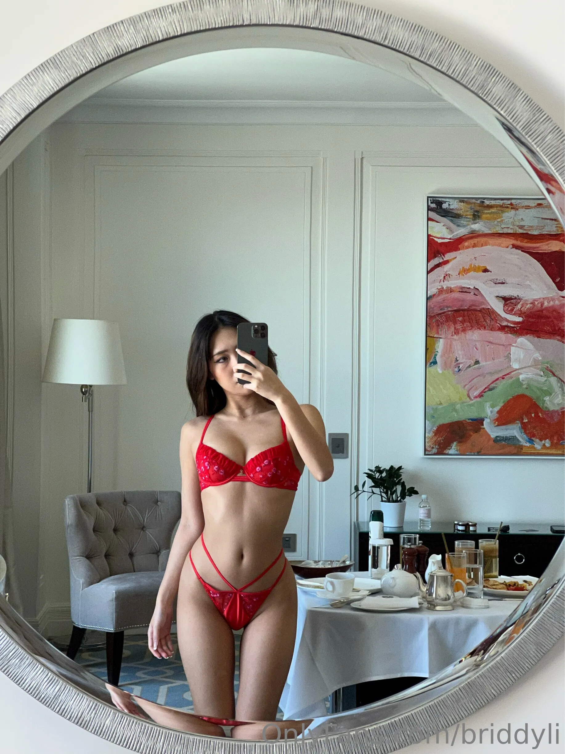 Hotie Natural Tits Briddy Li Sexy Pic New