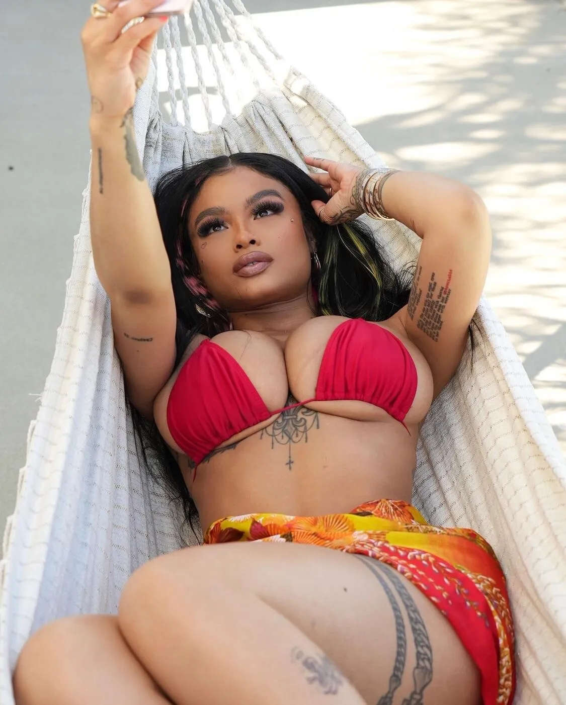 Curvy Effervescent Indialove Leaks New Curvy Effervescent Indialove Leaks New