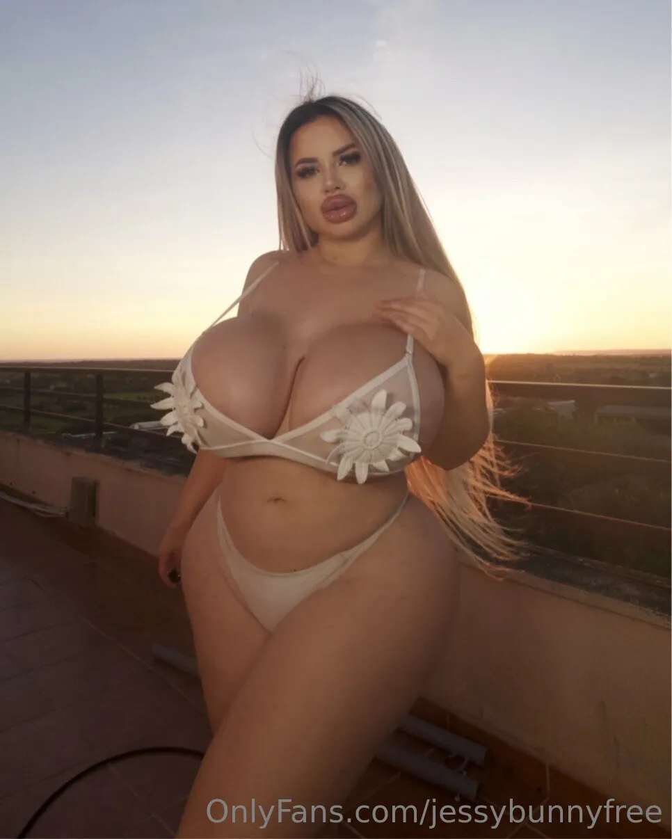 Slutty Hoe Jessy Bunny Tits