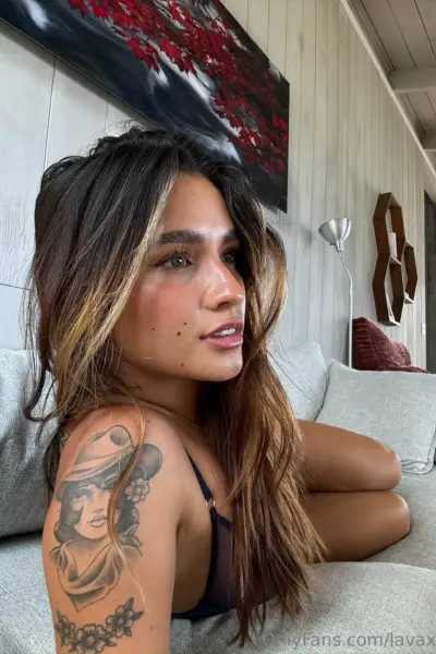 Self Assured Petite Lavaxgrl Leaks Pic