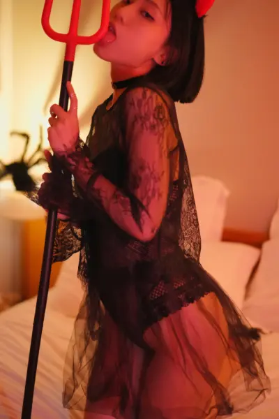 Sincere Slut June Liu Onlyfans Naked