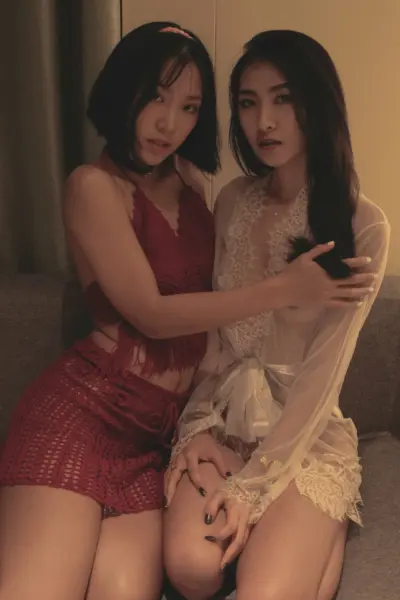 Sexy Slut June Liu Pic Leaks NEW