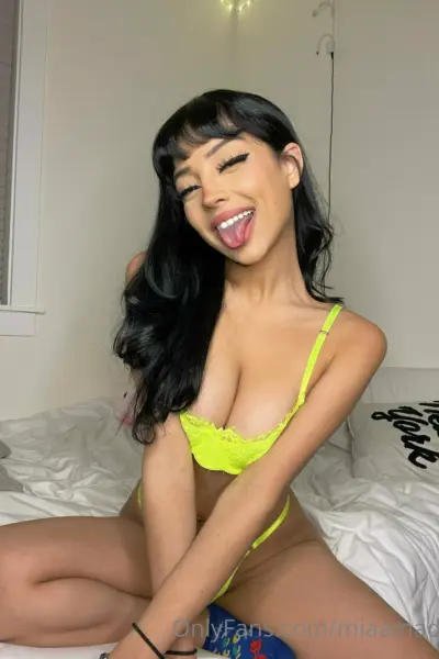 Motivated Babe Neiima Porn Pic
