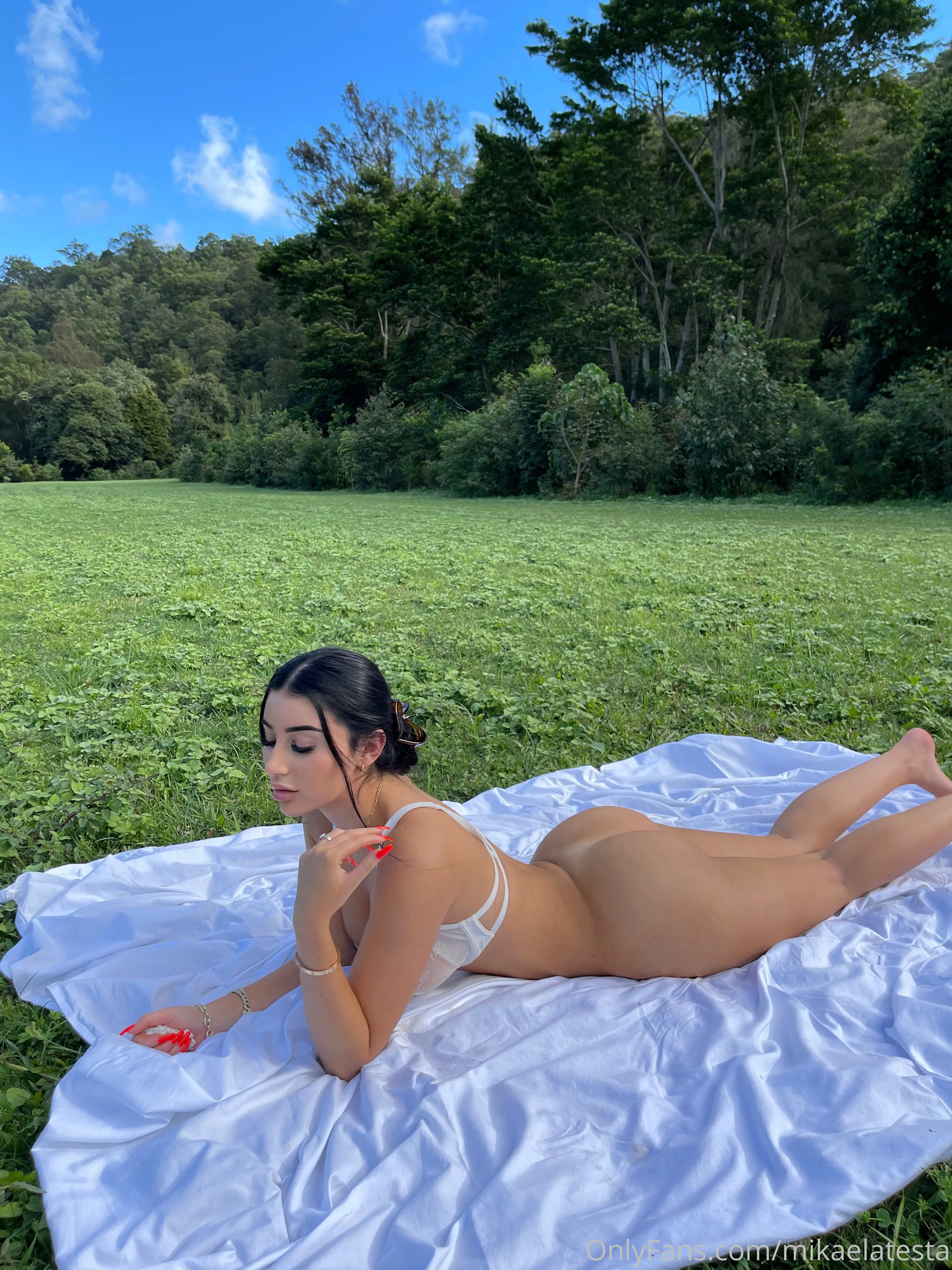Perky Tits Authentic Mikaela Testa Pics Porn Perky Tits Authentic Mikaela Testa Pics Porn