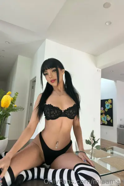 Sexy Bimbo Neiima Reddit Unreal