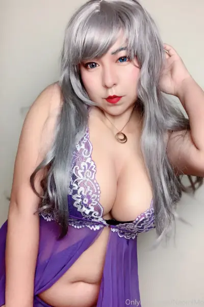 Slutty Babe NaomiMoonz Nude Ass