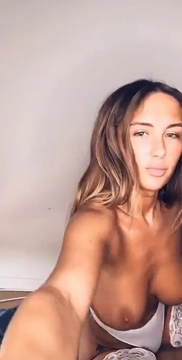 Slutty Hoe American Niykee Heaton Nude Pic Slutty Hoe American Niykee Heaton Nude Pic